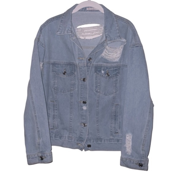 Veveret Distressed Trucker Jean Jacket Button Up has Pockets Oversized and Comfy - Picture 1 of 13